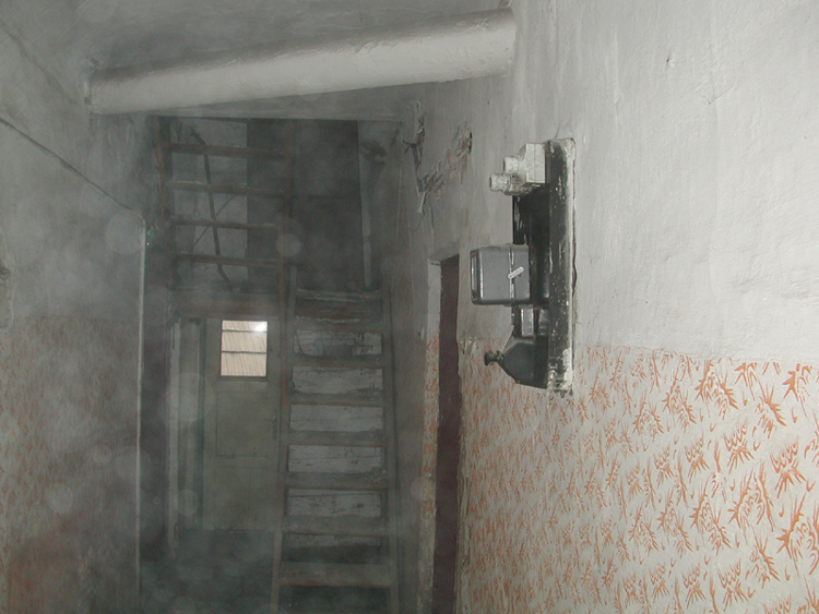 Hallway of 125.jpg 359.5K